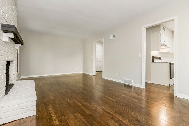 Building Photo - 9859 Connell Dr