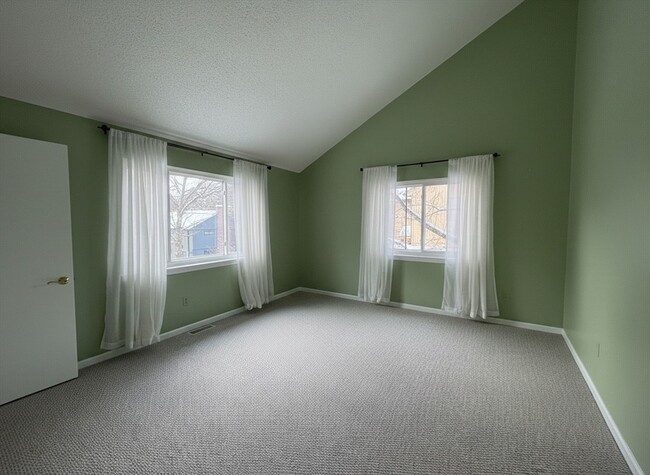 Building Photo - 93 Spyglass Hill Dr