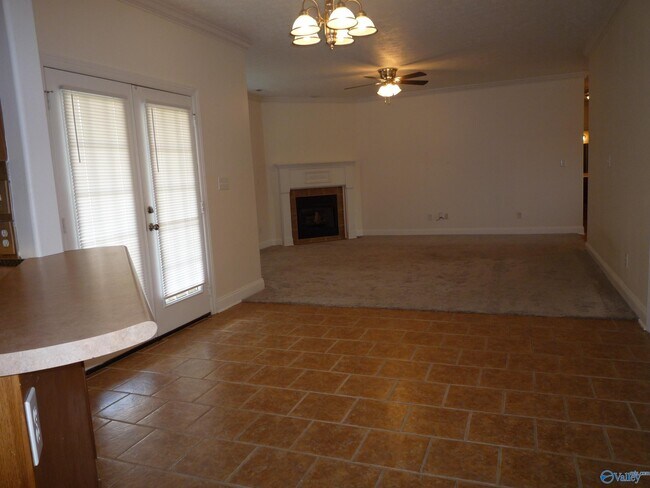 Building Photo - 16656 Bellewood Dr