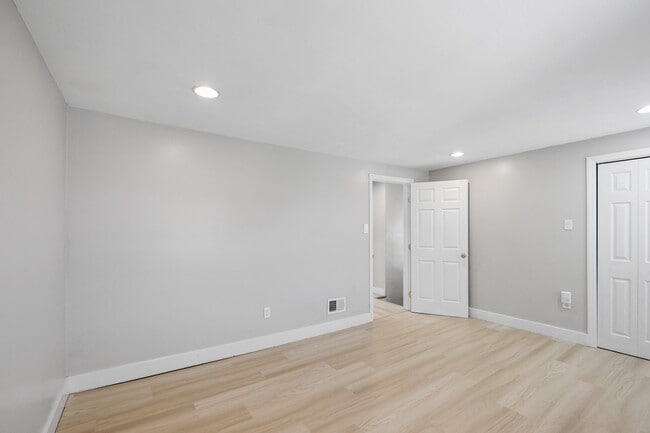 MBR - 1939 Fairland St