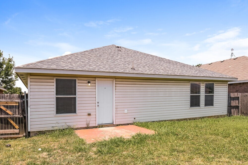 Building Photo - 1508 Queens Brook Ln