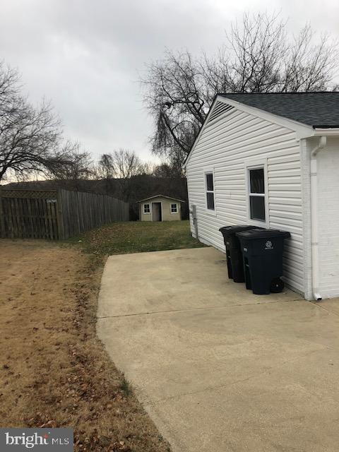 Building Photo - 9104 Cooper Dr