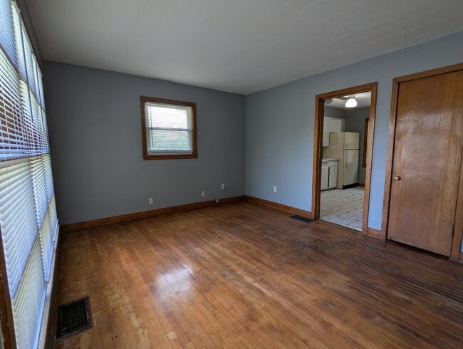 Building Photo - 507 Orchard Dr