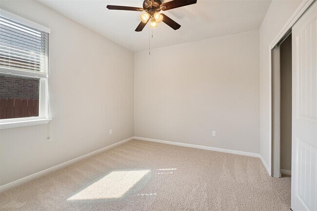 Building Photo - 16424 Vescovo Ln