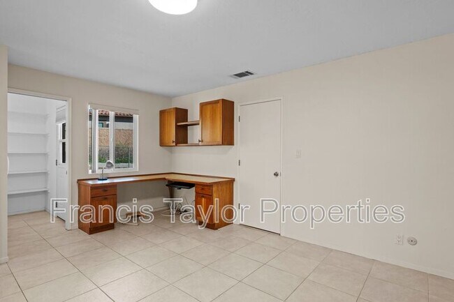 Building Photo - 2230 E El Norte Pkwy