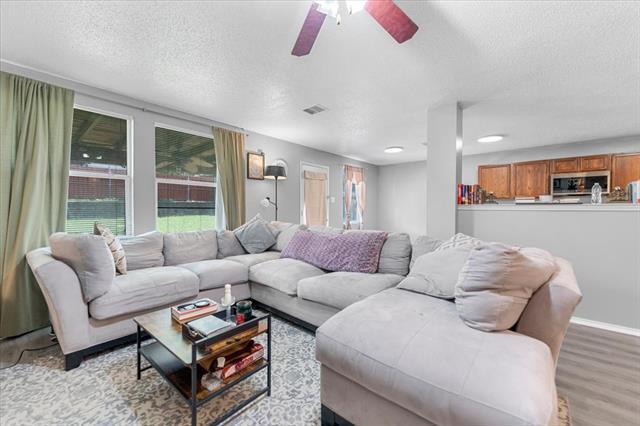 Building Photo - 5401 Pandale Valley Dr