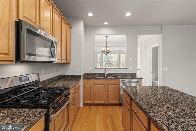 Building Photo - 43770 Lees Mill Square