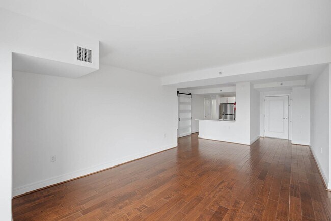 Building Photo - 800 4th St NW