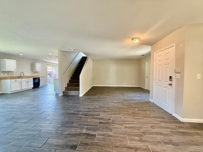 Building Photo - Spacious Two-Story Home: 4 Beds, 2.5 Baths...