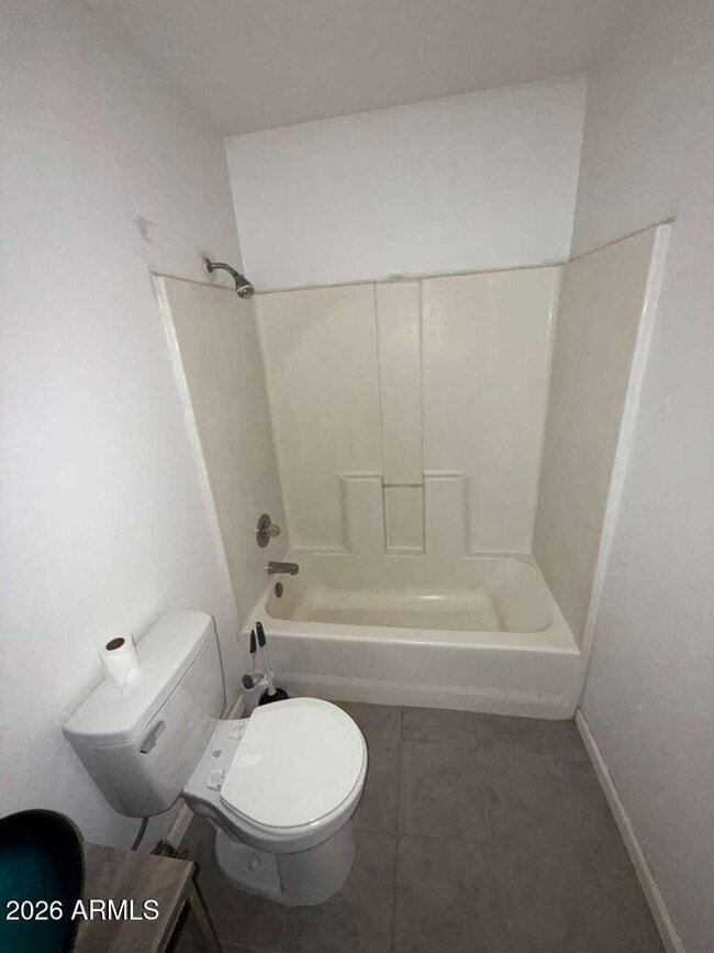 Building Photo - 3105 E 14th St