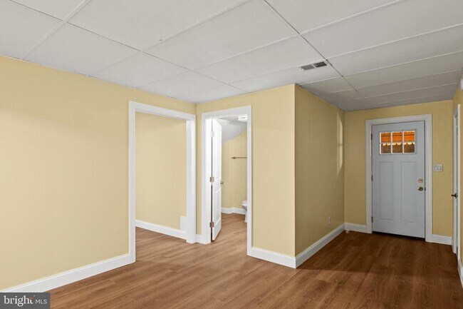 Building Photo - 35 3rd Ave