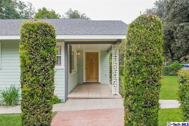 Building Photo - 1890 Las Lunas St