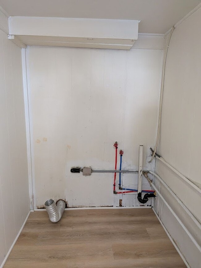 Building Photo - 622 Beckham St