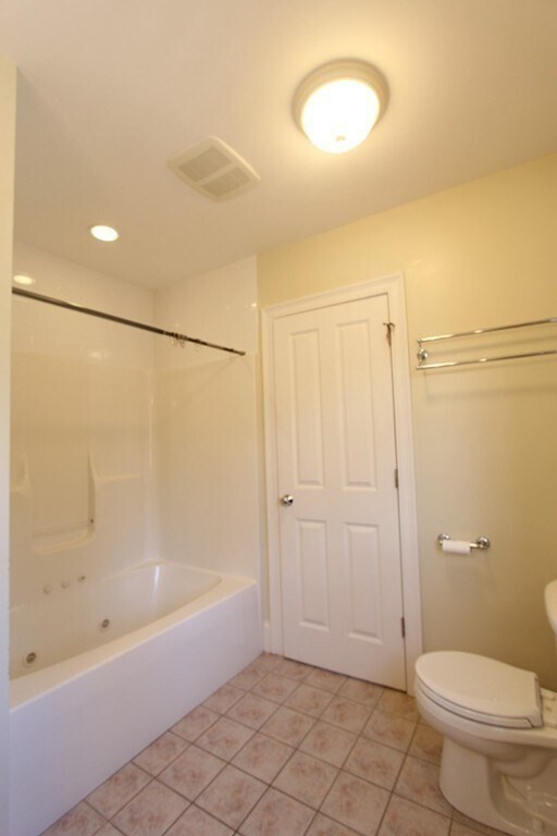 Building Photo - 49 Wyman St