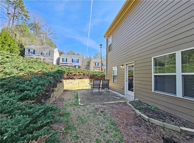 Building Photo - 315 Lakeside Ln