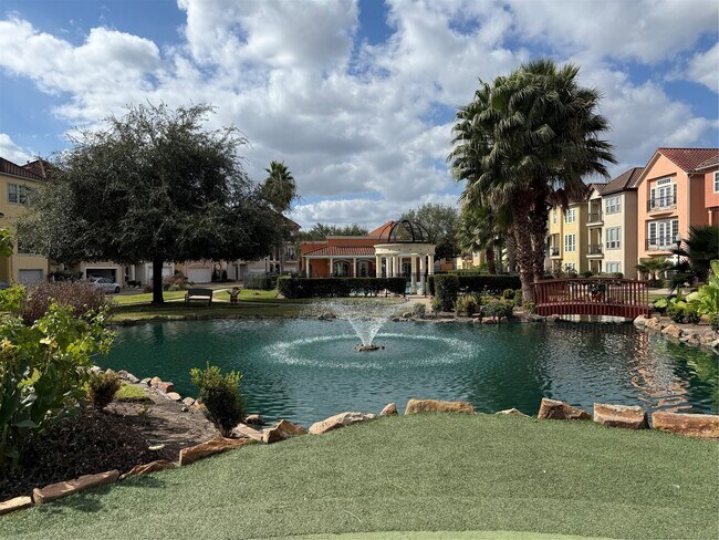 Building Photo - 7130 Laguna Villas