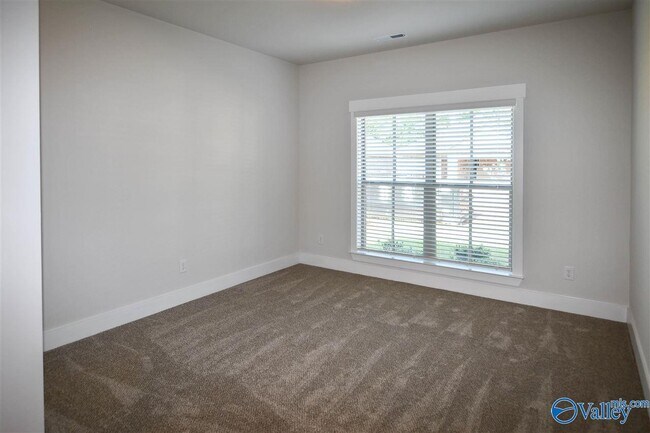 Building Photo - 148 Rosemary Ayers Dr