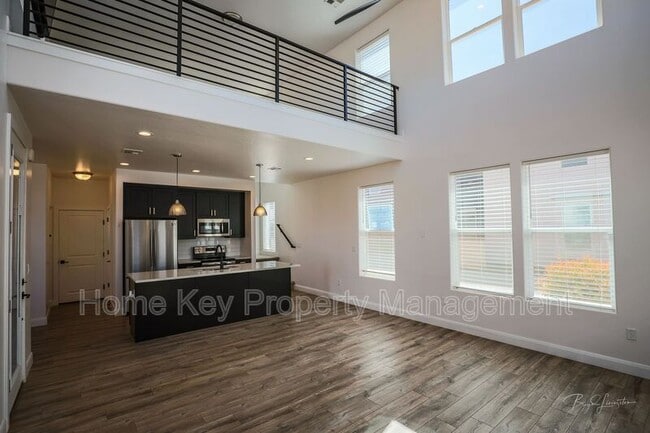 Building Photo - 5528 S Ochre Ln