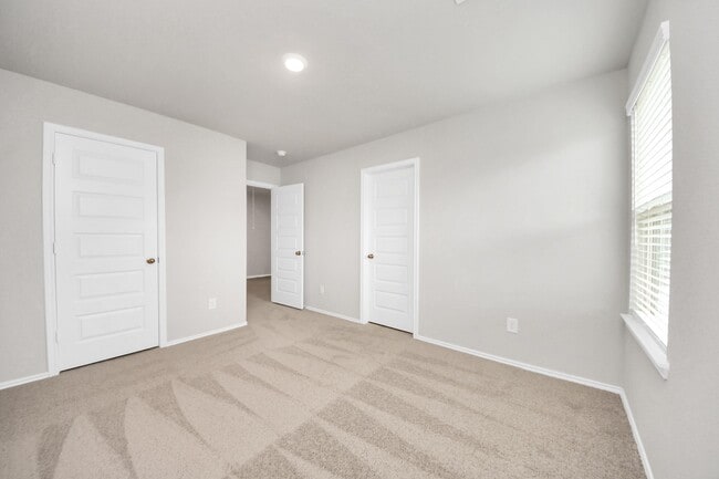 Building Photo - 21235 Mem Vis Dr