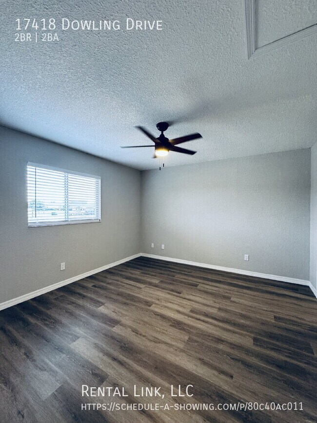 Building Photo - 17418 Dowling Dr