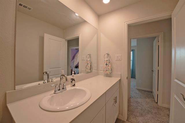 Building Photo - 1116 Blue Ridge Pl