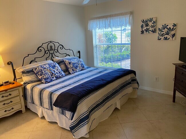 Building Photo - 3576 Windjammer Cir