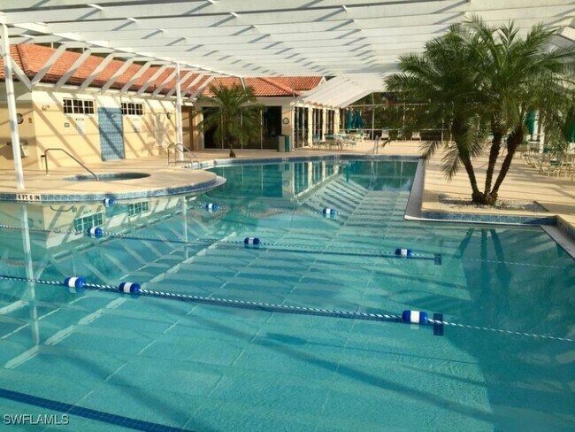 Building Photo - 6922 Satinleaf Rd N