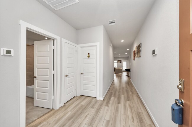 Building Photo - 18819 Allendale Frst Dr