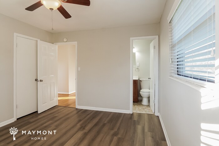 Building Photo - 533 9th Terrace