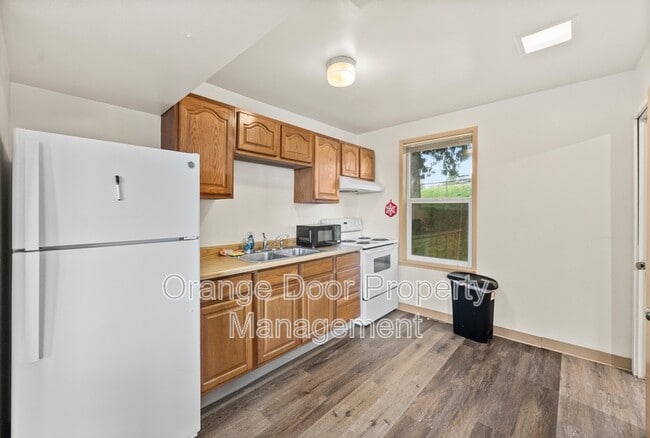 Building Photo - 51 S Arizona Ave