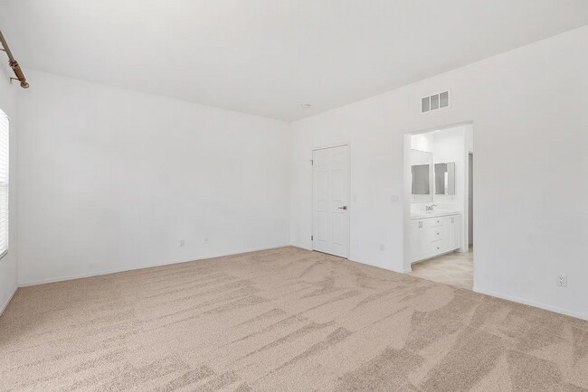 Building Photo - 5210 Candlelight St