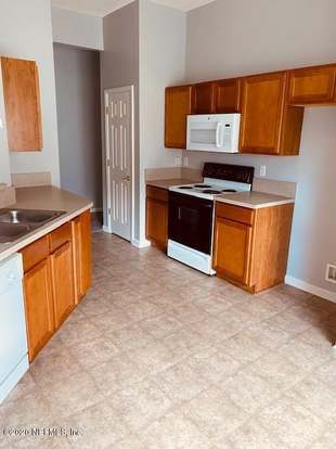 Building Photo - 2680 Creek Ridge Dr