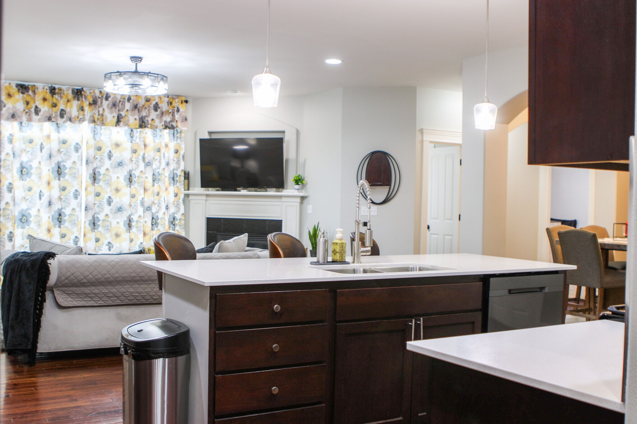 Building Photo - 7801 Rushmore Ave NE