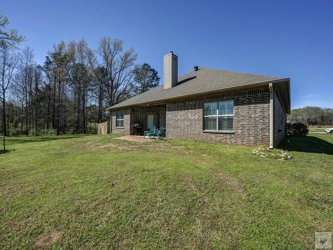 Building Photo - 181 Red Springs Rd
