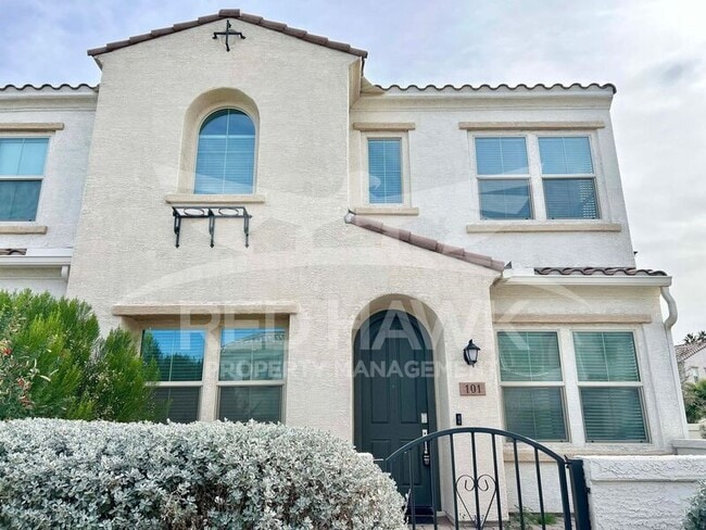 Building Photo - 4077 S Sabrina Dr