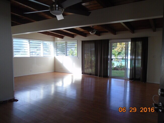 Building Photo - Pet Friendly Kailua House with Fenced Yard and A/C