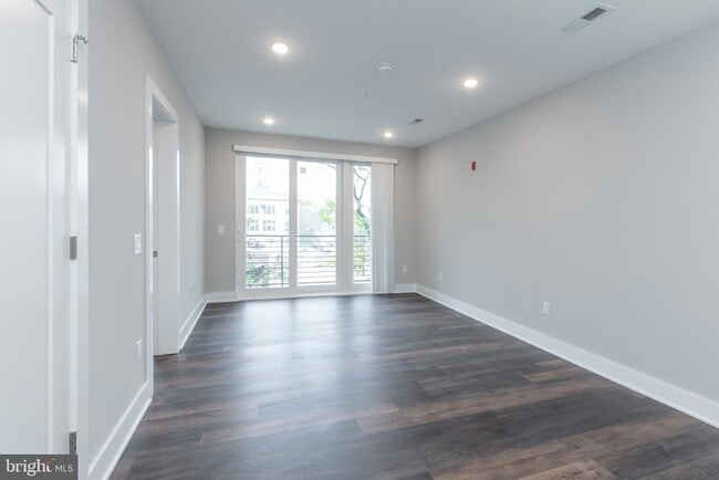 Building Photo - 45 W Haines St