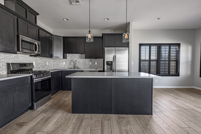 Building Photo - 3135 Red Creek