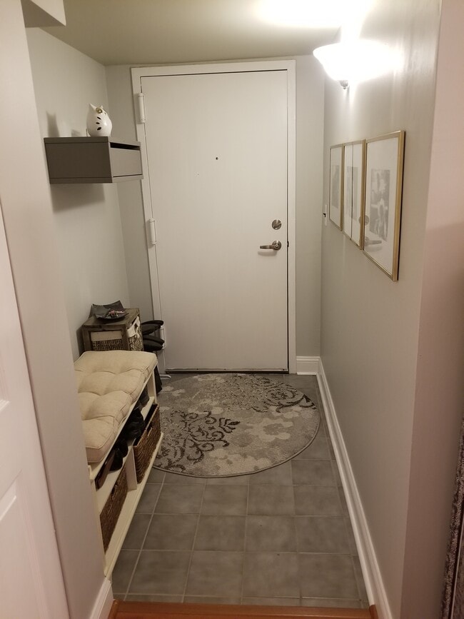 Building Photo - 7621 Tremayne Plz