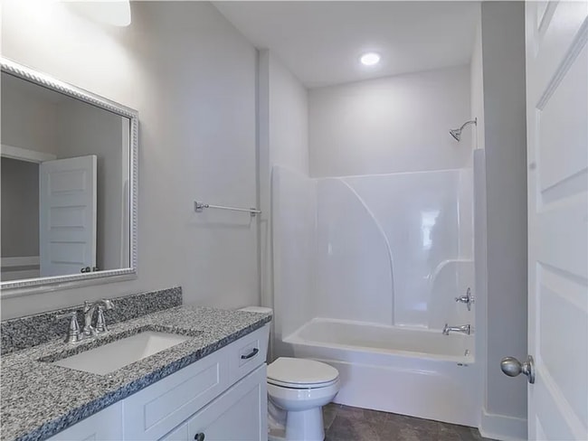 Building Photo - Owen's Crossing Townhome