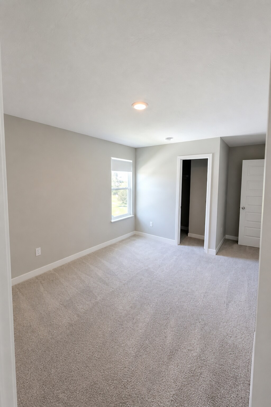 Building Photo - 9160 Larson Dr