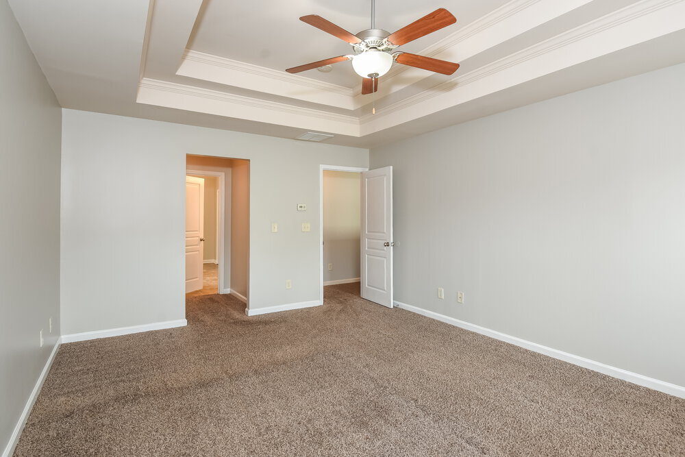 Building Photo - 192 Moorland Way NE