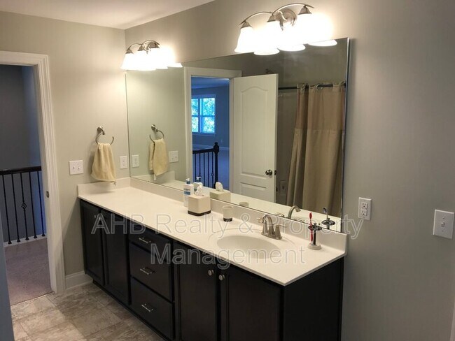 Building Photo - 850 Longleaf Pine Pl