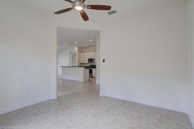 Building Photo - 12762 Fairington Way