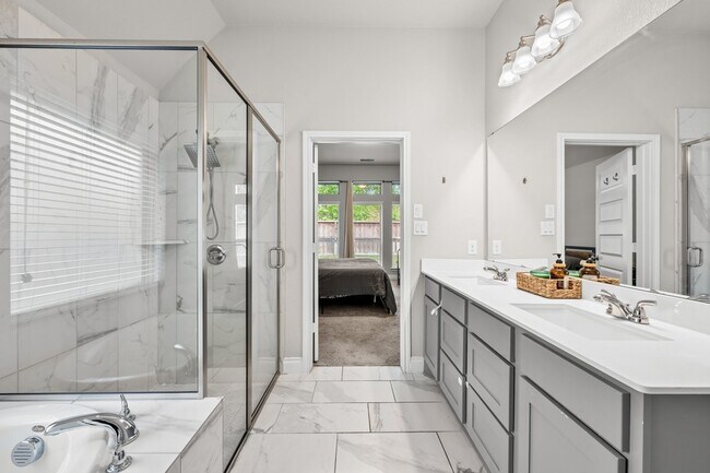 Building Photo - 8136 Tyrell Hgts Rd