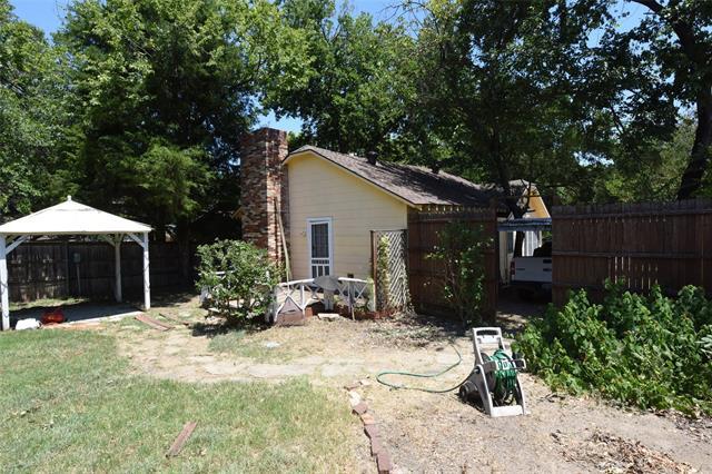 Building Photo - 9015 San Leandro Dr