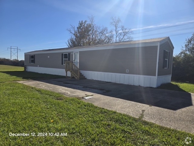 Building Photo - 5859 Tom Hebert Rd