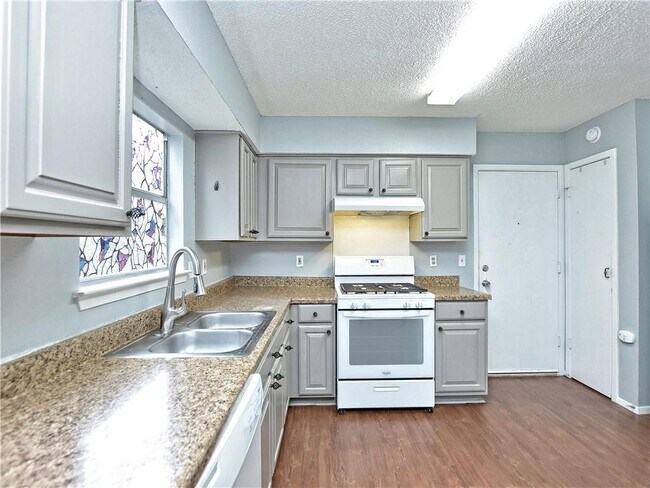 Building Photo - 10614 Marias River Dr