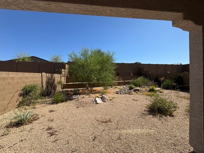Building Photo - 2048 W Sienna Bouquet Pl