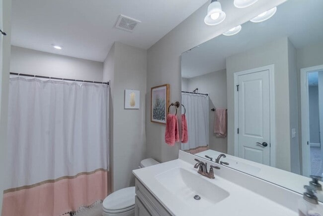 Building Photo - Coming Available!